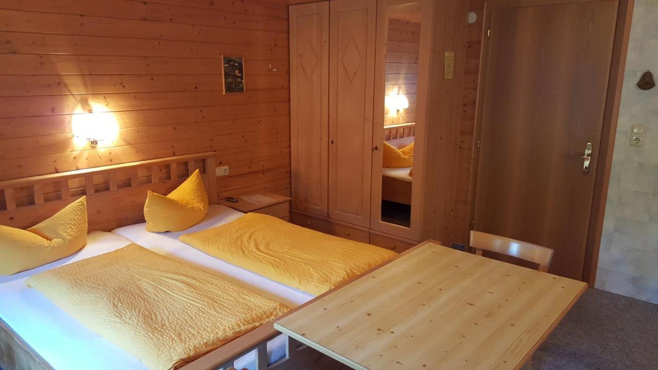 Alpengasthof Brueggele Alberschwende Chambre photo